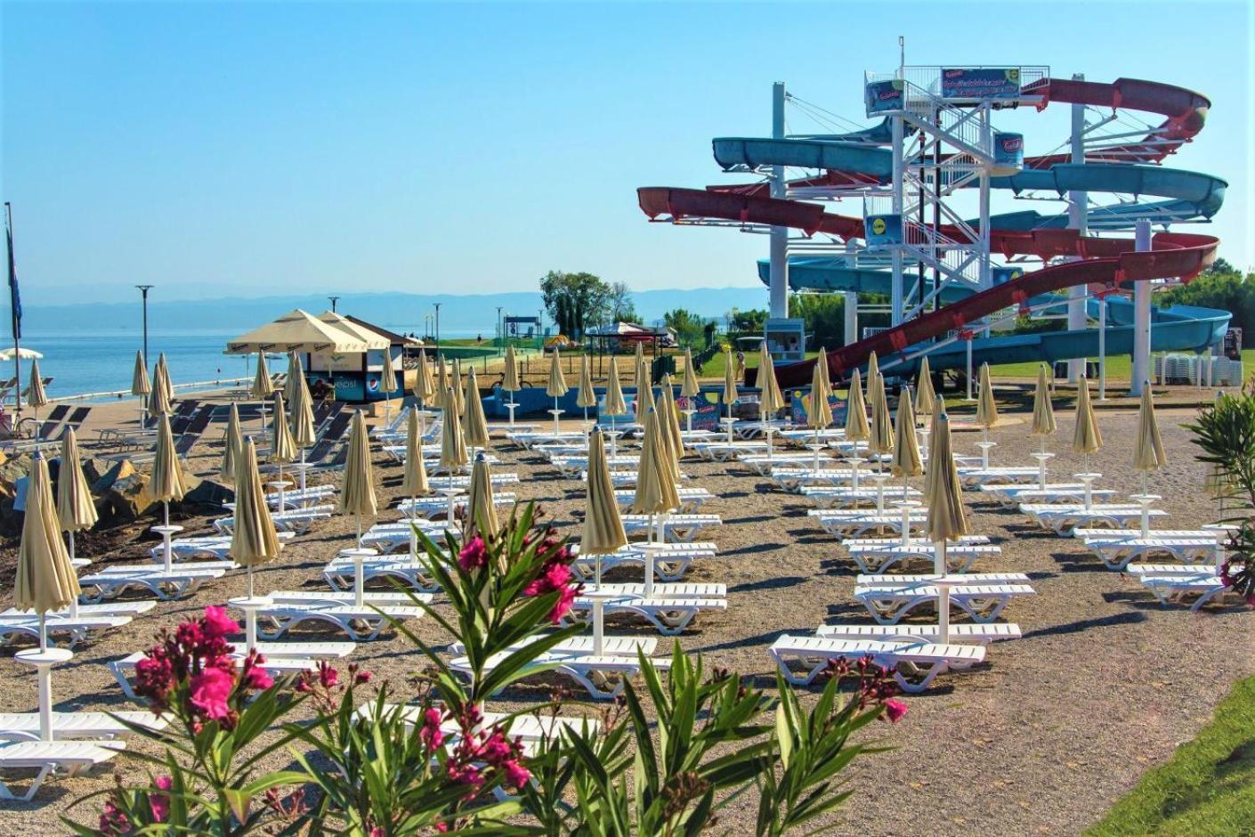 Appartamento Apartmaji Ela 1 Izola Esterno foto