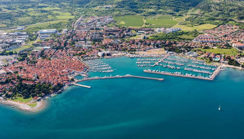 Appartamento Apartmaji Ela 1 Izola Esterno foto