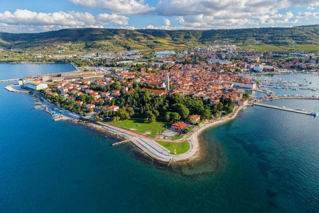 Appartamento Apartmaji Ela 1 Izola Esterno foto